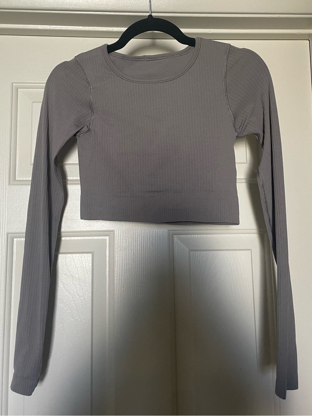 Lululemon ebb to street long sleeve - size 4 light gray